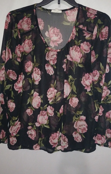 Maison Jules Tops - Maison Jules Black Pink Roses Top Sz XXL Plus